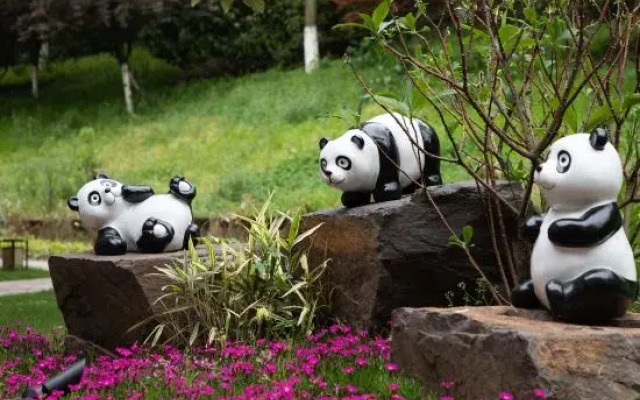 Liyang Yu · Bamboo Retreat (Yushui Hot Spring Store)