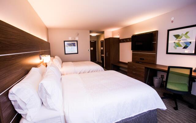 Holiday Inn Express & Suites Rehoboth Beach by IHG