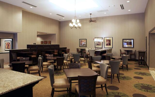 Homewood Suites by Hilton Coralville - Iowa River Landing