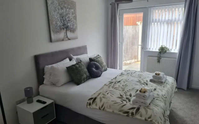 5bed House Wirral Near Liverpool,chester