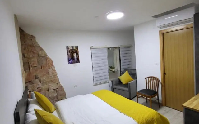 Maria's GuestHouse - Uphill View of Nazareth F