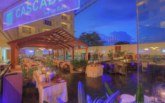 Le Royale Residency