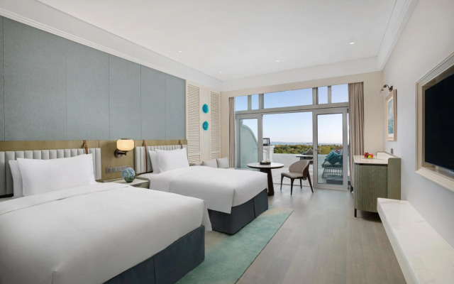 Xiamen International Seaside Hotel (hotel corridor leads to the stone exhibition hall)