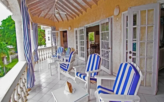 Sea Symphony Barbados - 6 B R Beachfront Villa w Staff