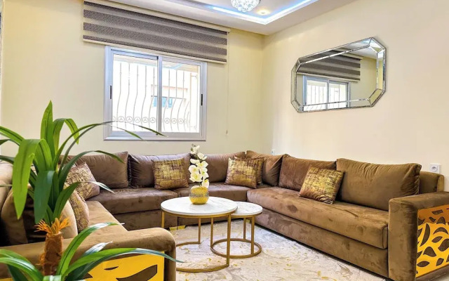 Elite Holiday Homes - Luxury & Centric Flat