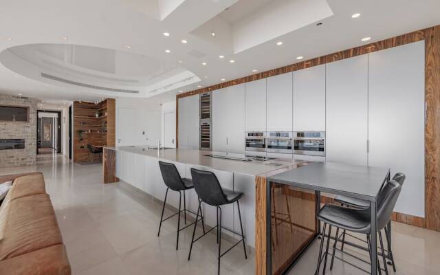 The TLV DREAM by BREEZ