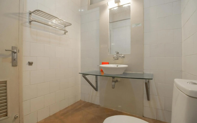 RedDoorz Plus near Kampung Gajah 3