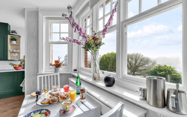 Slice of Brighton With Seaviews By My Getaways
