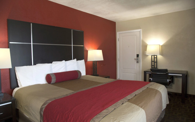 Harbor Inn and Suites Oceanside