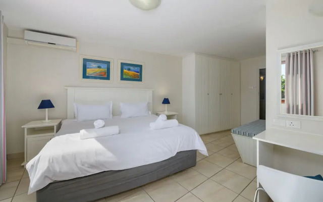 San Lameer Villa Rentals 2817