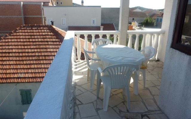 Apartment Drago - 50 m from sea: A2 Betina, Island Murter