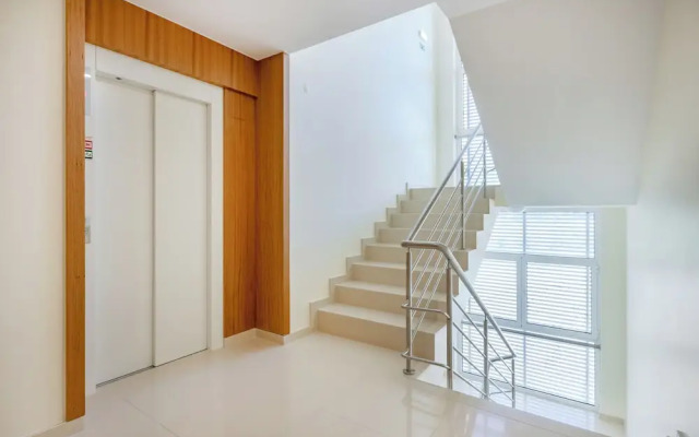 The Pine Flat with Pool at Furadouro