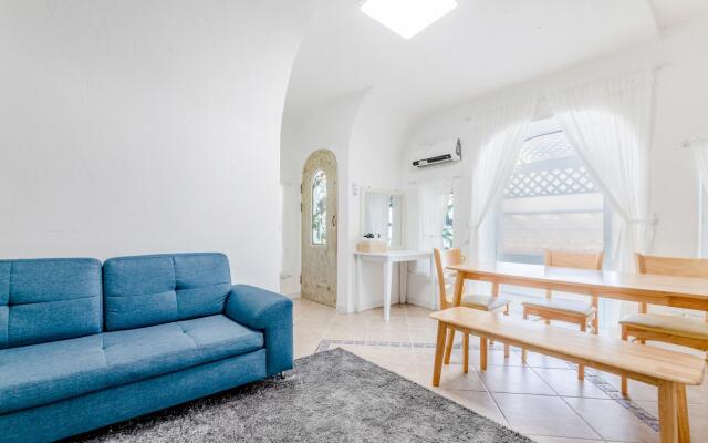 Ganghwa Yasaenghwacafe Pension