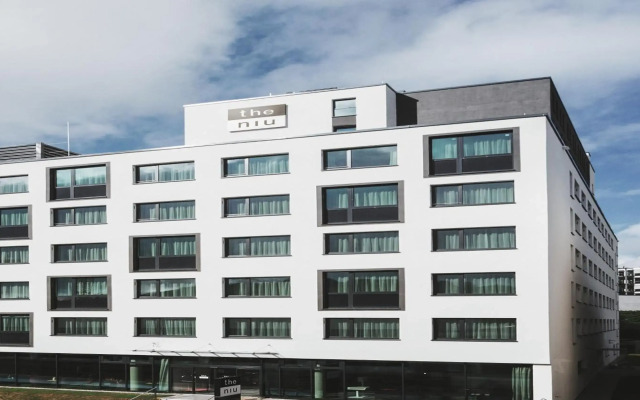 Holiday Inn - the niu, Form Stuttgart Feuerbach by IHG