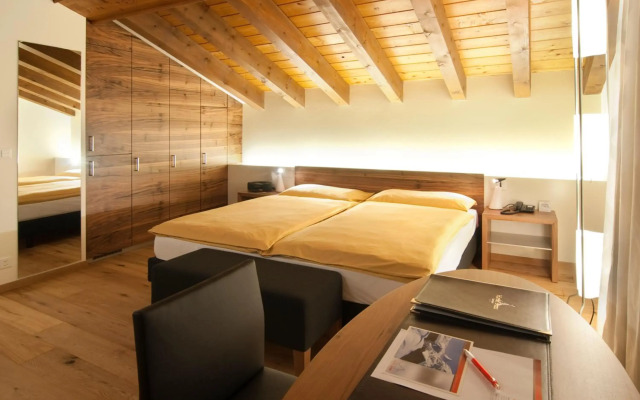 Hotel Simi