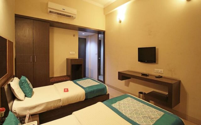 OYO 4754 Hotel Center Point
