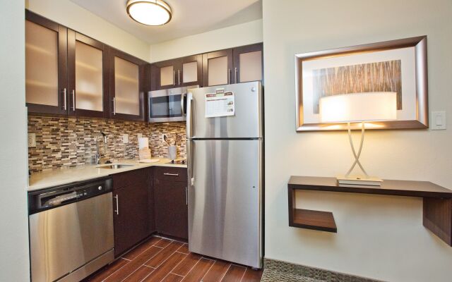 Staybridge Suites Austin South Interstate Hwy 35 by IHG