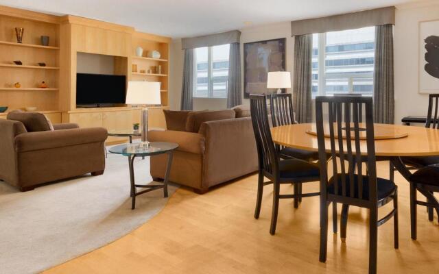 DoubleTree by Hilton Hotel Toronto Downtown