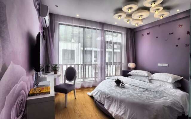 Huangshan Zuixiang Theme Hotel