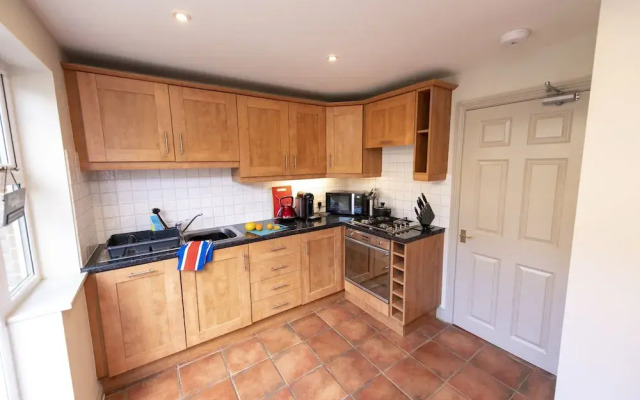 A very British house to stay 3 Bedroom