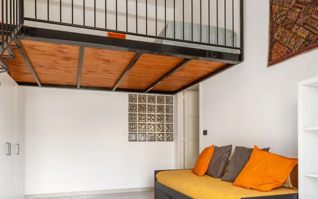 Comfy Central Apartment by Wonderful Italy