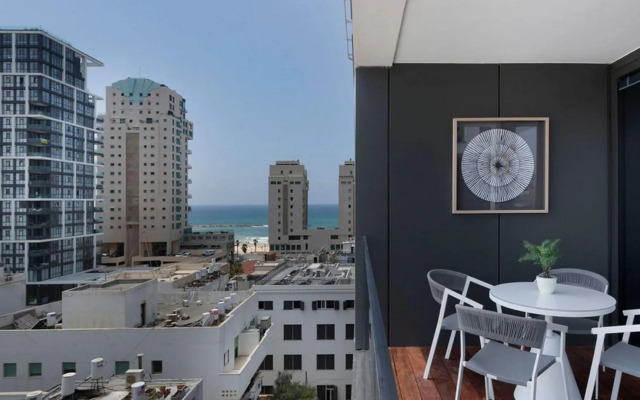 Extraordinary 1BR in Geula by HolyGuest