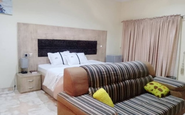 Damjay hotel&Suites