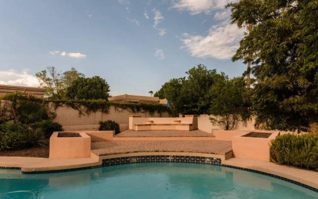 North 55th Street - Desert Ridge