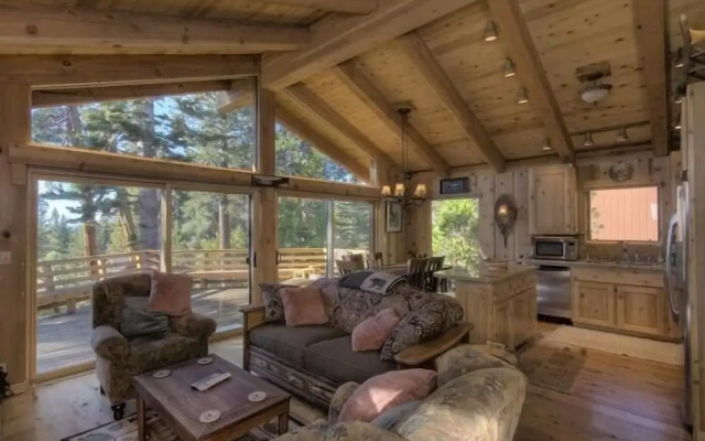 Tash Luxury Vacation Rental by RedAwning