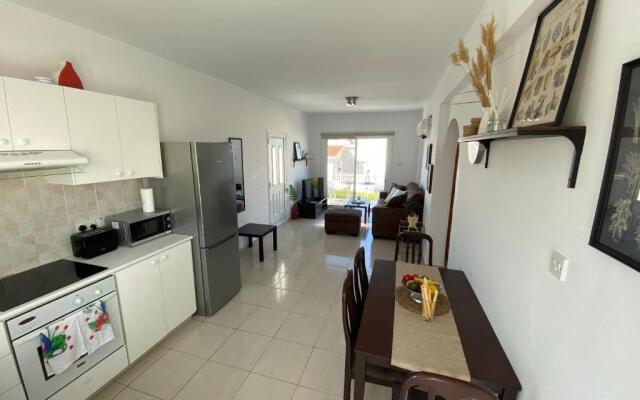 2 Bedroom Roof Terrace & Sea View Apartment