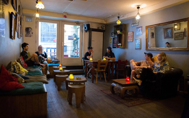 The Flying Pig Downtown Youth Hostel