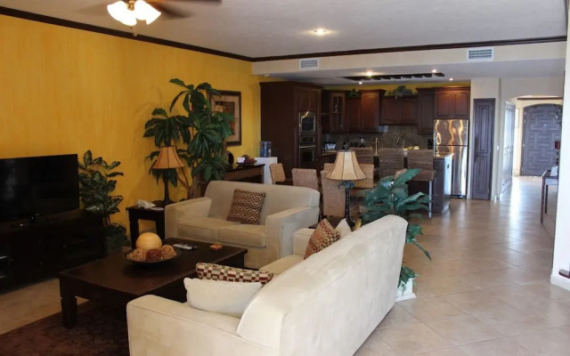 Sonoran Sky 3BR 909 w Jacuzzi by Casago