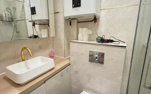 5 People Apt Centre Paris 3em in  Meslay Marais