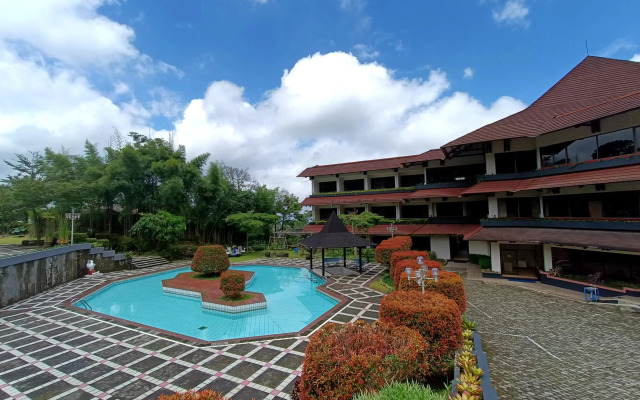 Queen Garden Hotel