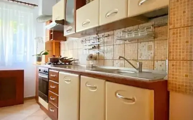 Lovely & quiet 1-bedroom condo with free parking