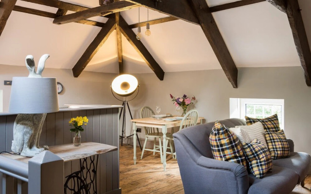 The Hideaway & Spa Terrace at Tregoose Old Mill