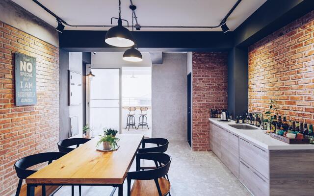 Mutter Apartment