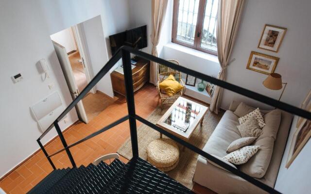 Casa Galera Historic Downtown Apartment in Seville