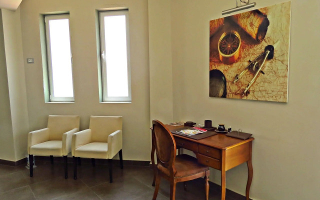Maritime Hotel Aparts