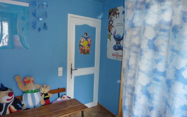 Fa Mille Maison Bleue