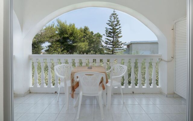 Zante Ruassi Studios