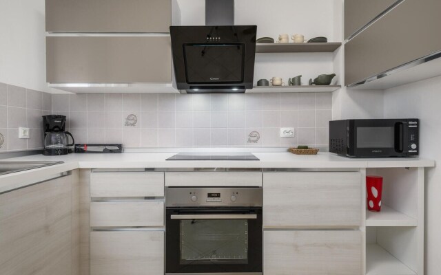 Beautiful Home in Vabriga With Jacuzzi, Wifi and 3 Bedrooms