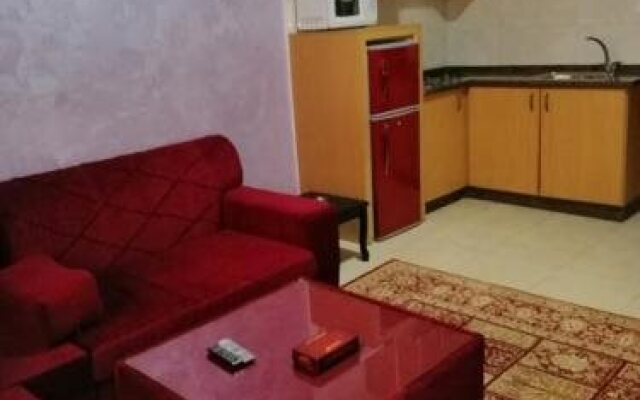 Al Hadeer Suites Hotel