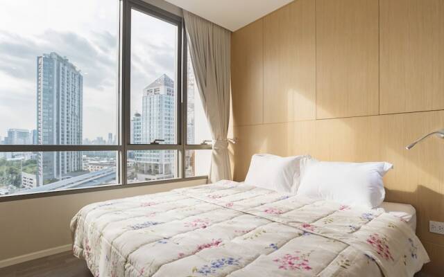 The Room Sukhumvit 69 By Favstay