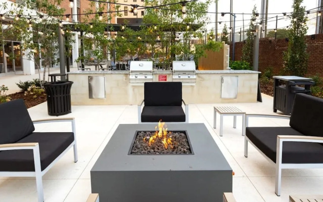 Landing Apartments at Five Points South