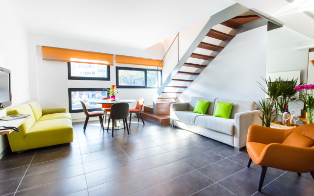 Cosmo Apartments Sants