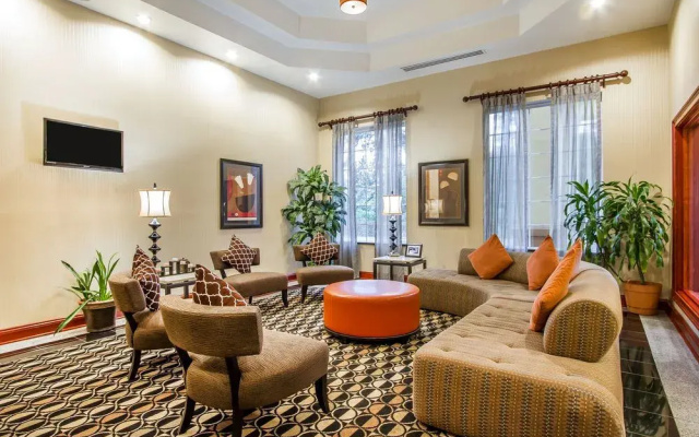 Quality Inn & Suites Greenville