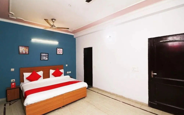 Silver Homes by OYO Rooms