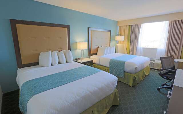 Wyndham Garden Kenosha Harborside