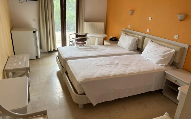 Pasiphae Hotel